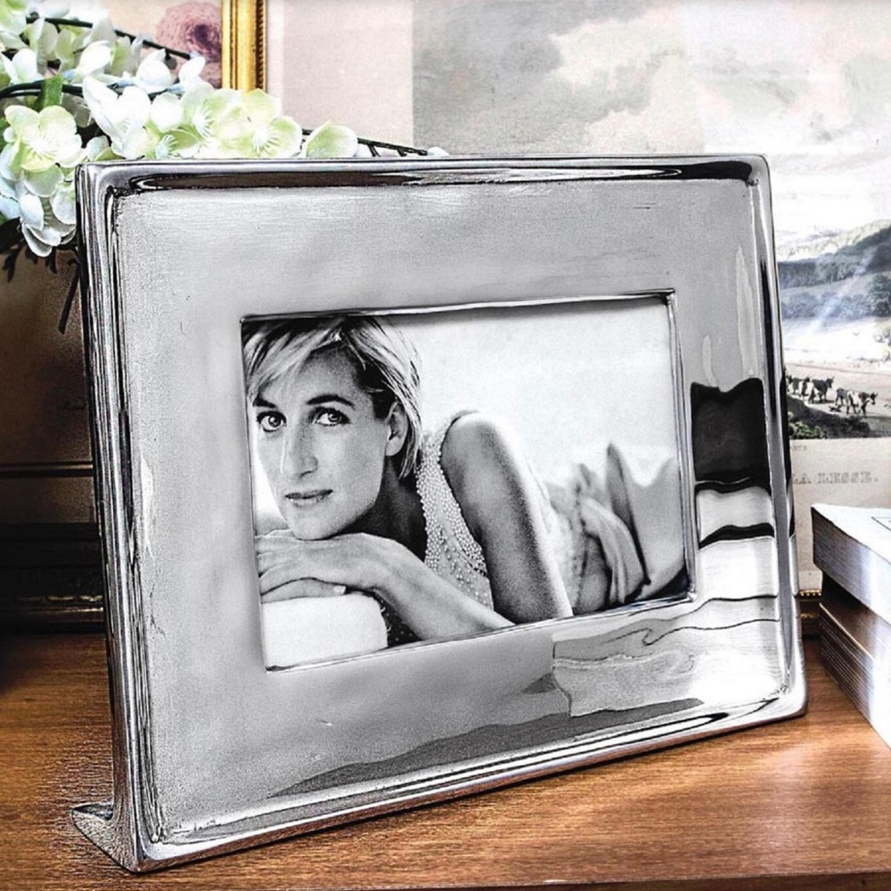 Beatriz Ball Jason Frame 8 x 11
